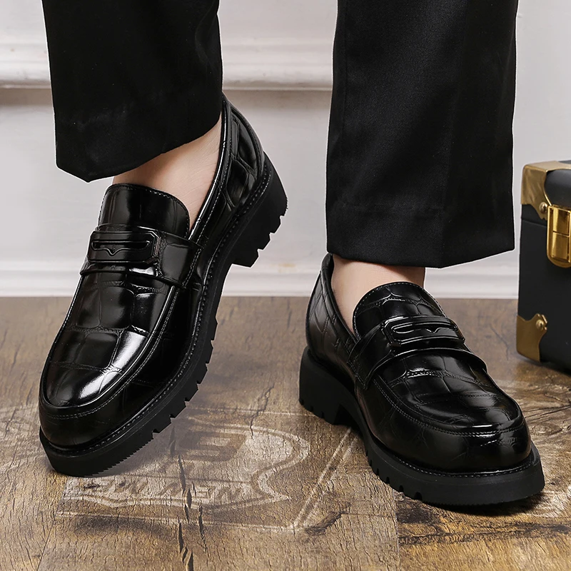 Sepatu Kulit Bersol Tebal Pria - Men Shoes Prada ulasan dan harga