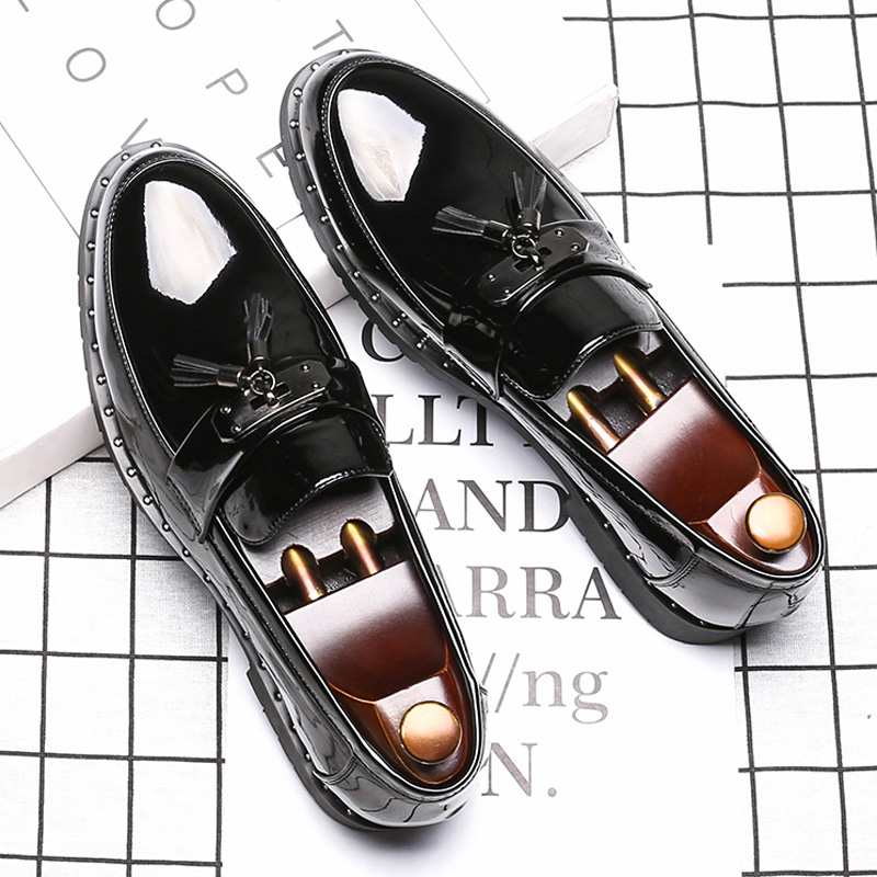 Italy Sepatu Pantofel Merek Me - Men Shoes Prada ulasan dan harga